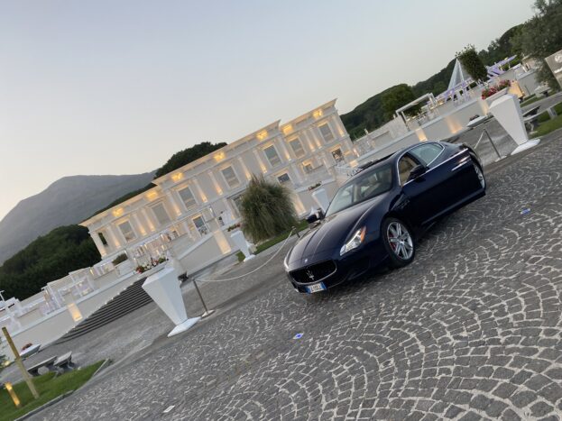 Maserati Q4 quattroporte blu 