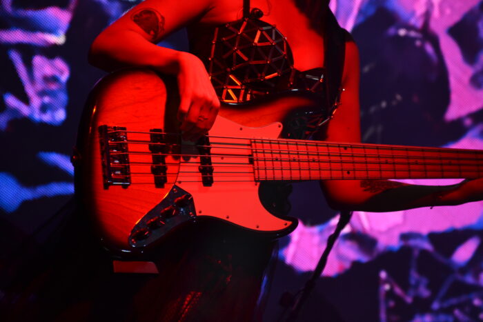 Sara Bassplayer